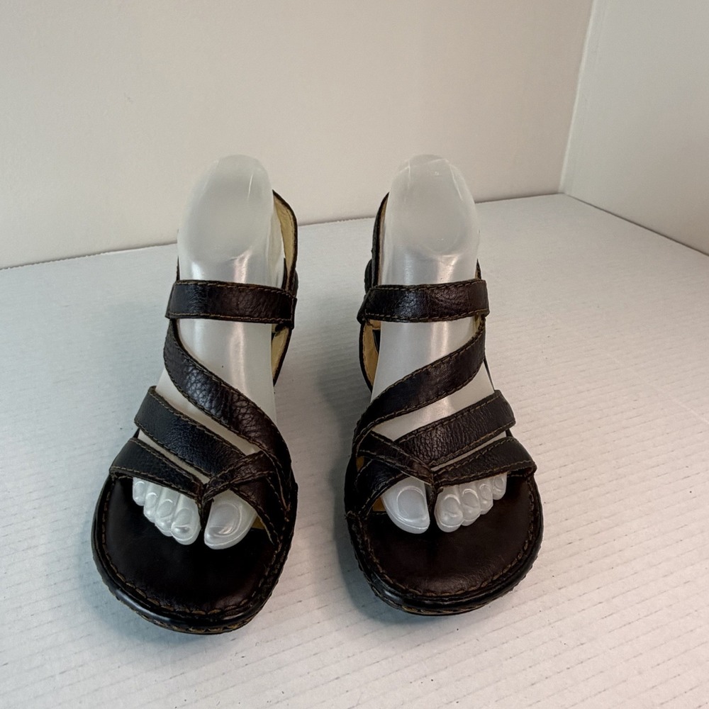 Born Women's Sandals Open Toe Thong Strap Brown Leather Size 9 High Wedge Heel